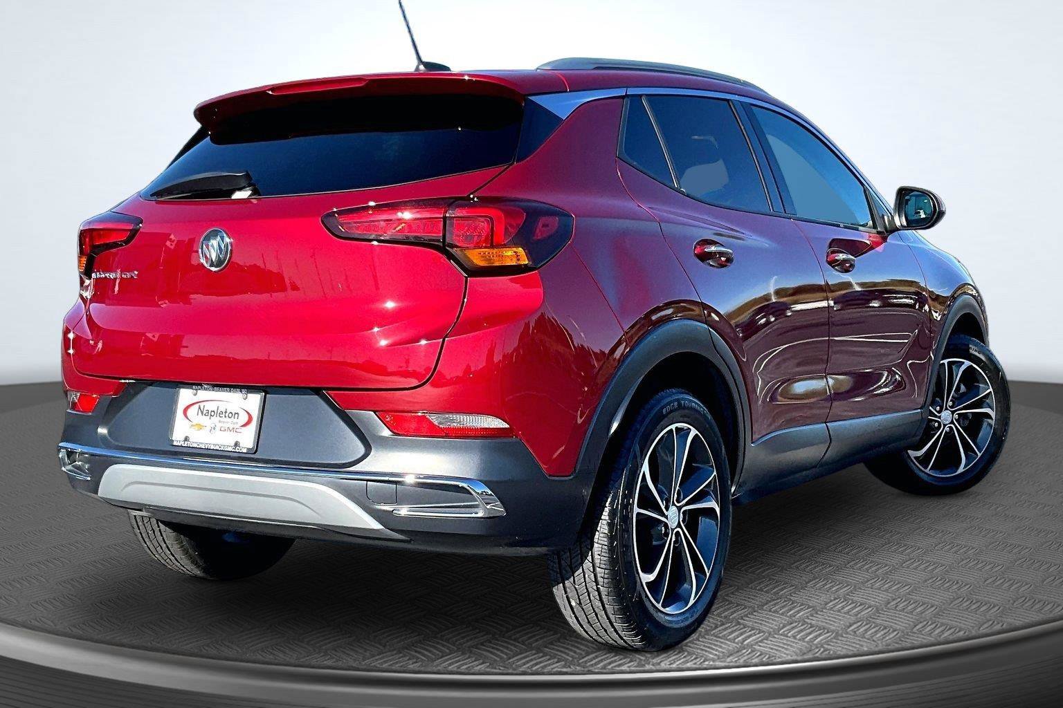 Used 2020 Buick Encore GX Essence FWD image 2