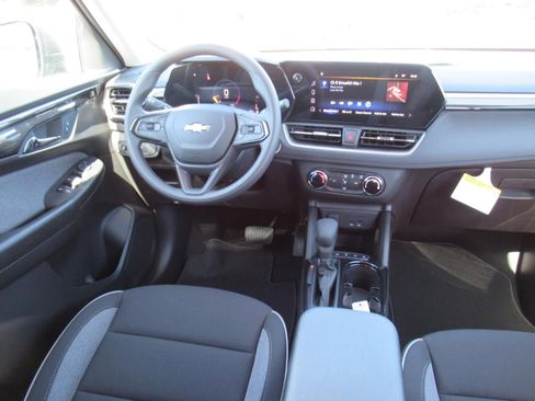 New 2026 Chevrolet TrailBlazer LS w/ LS Convenience Package FWD image 13