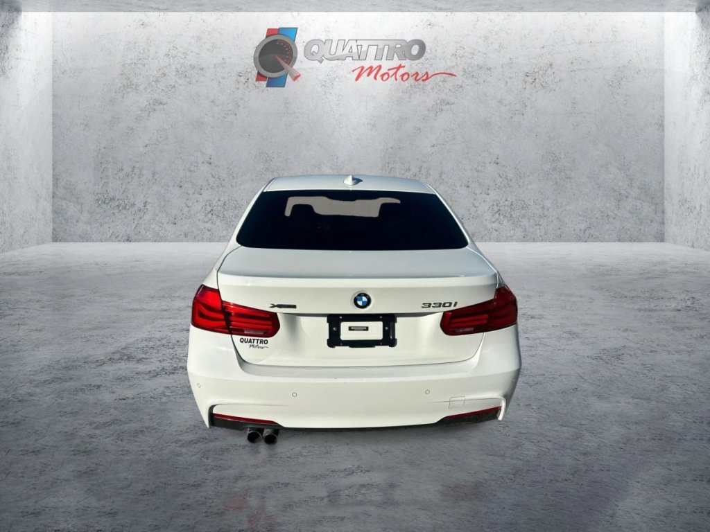 Used 2017 BMW 330i xDrive Sedan AWD/4WD image 4
