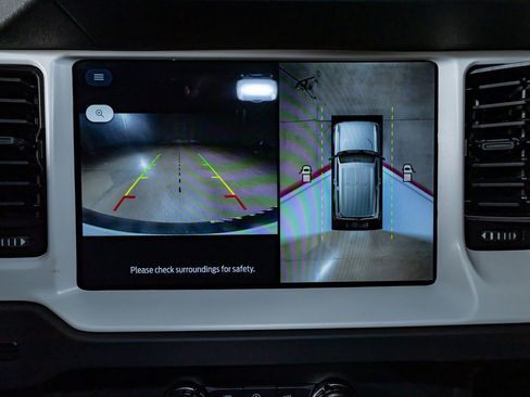 Used 2025 Ford Bronco Stroppe Edition image 25