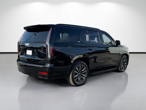 Used 2021 Cadillac Escalade Sport w/ Driver Assist Tech Package AWD/4WD image 3