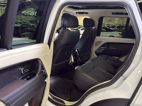 Used 2024 Land Rover Range Rover SE AWD/4WD image 25