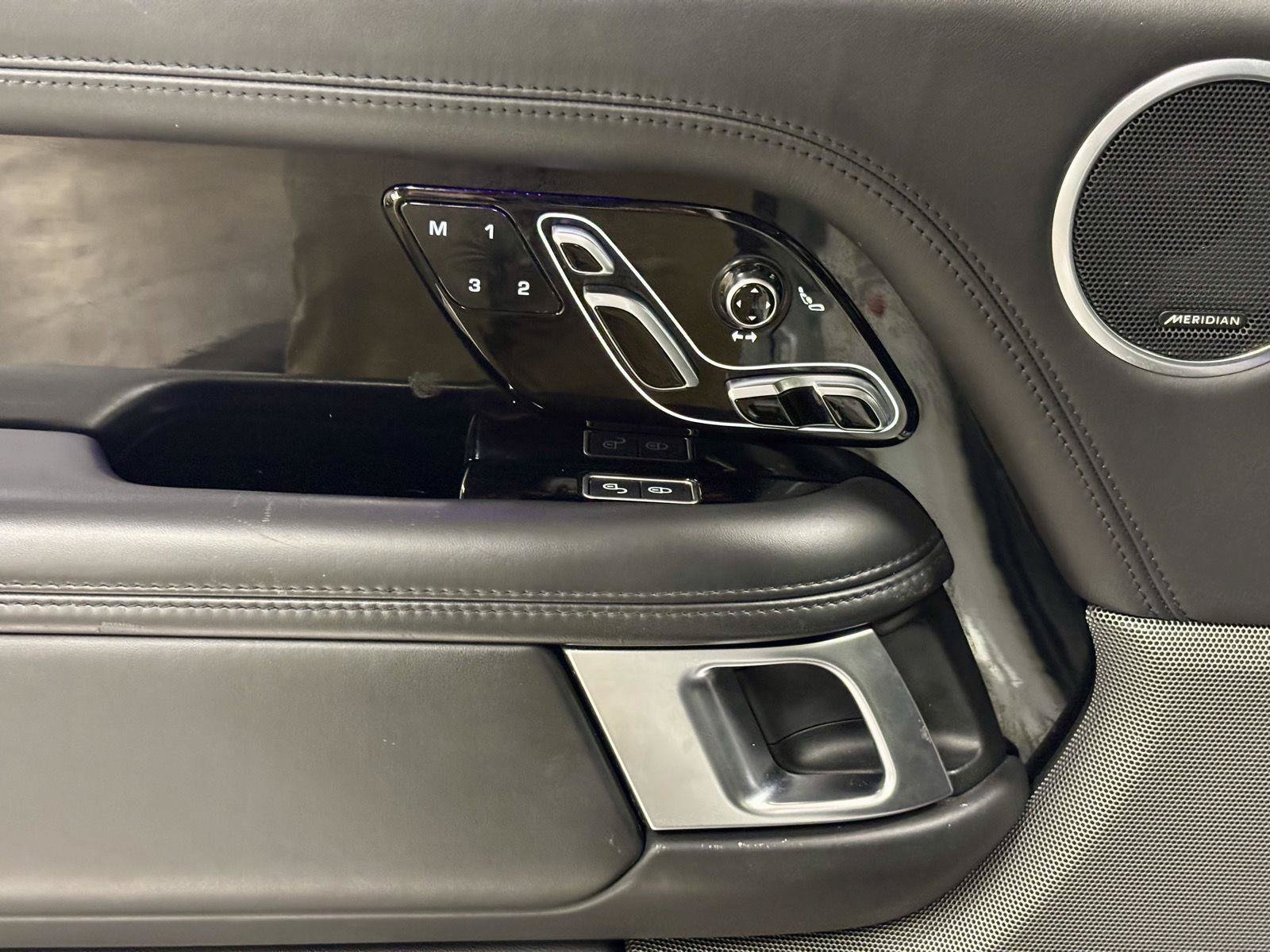 Used 2019 Land Rover Range Rover Autobiography AWD/4WD image 16