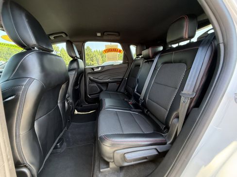 Used 2023 Ford Escape ST-Line w/ Tech Pack #1 AWD/4WD image 21