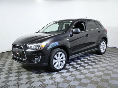 Used 2014 Mitsubishi Outlander Sport SE AWD/4WD image 5