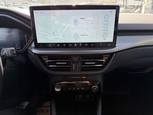 Used 2025 Ford Escape SE image 23