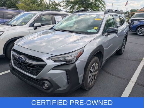Used 2025 Subaru Outback Premium AWD/4WD image 3