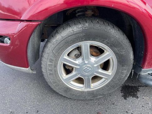 Used 2007 Buick Rainier CXL image 12