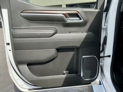 Used 2024 GMC Sierra 1500 SLT w/ SLT Premium Plus Package image 35