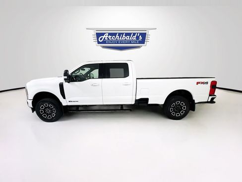 Used 2025 Ford F350 Platinum image 4