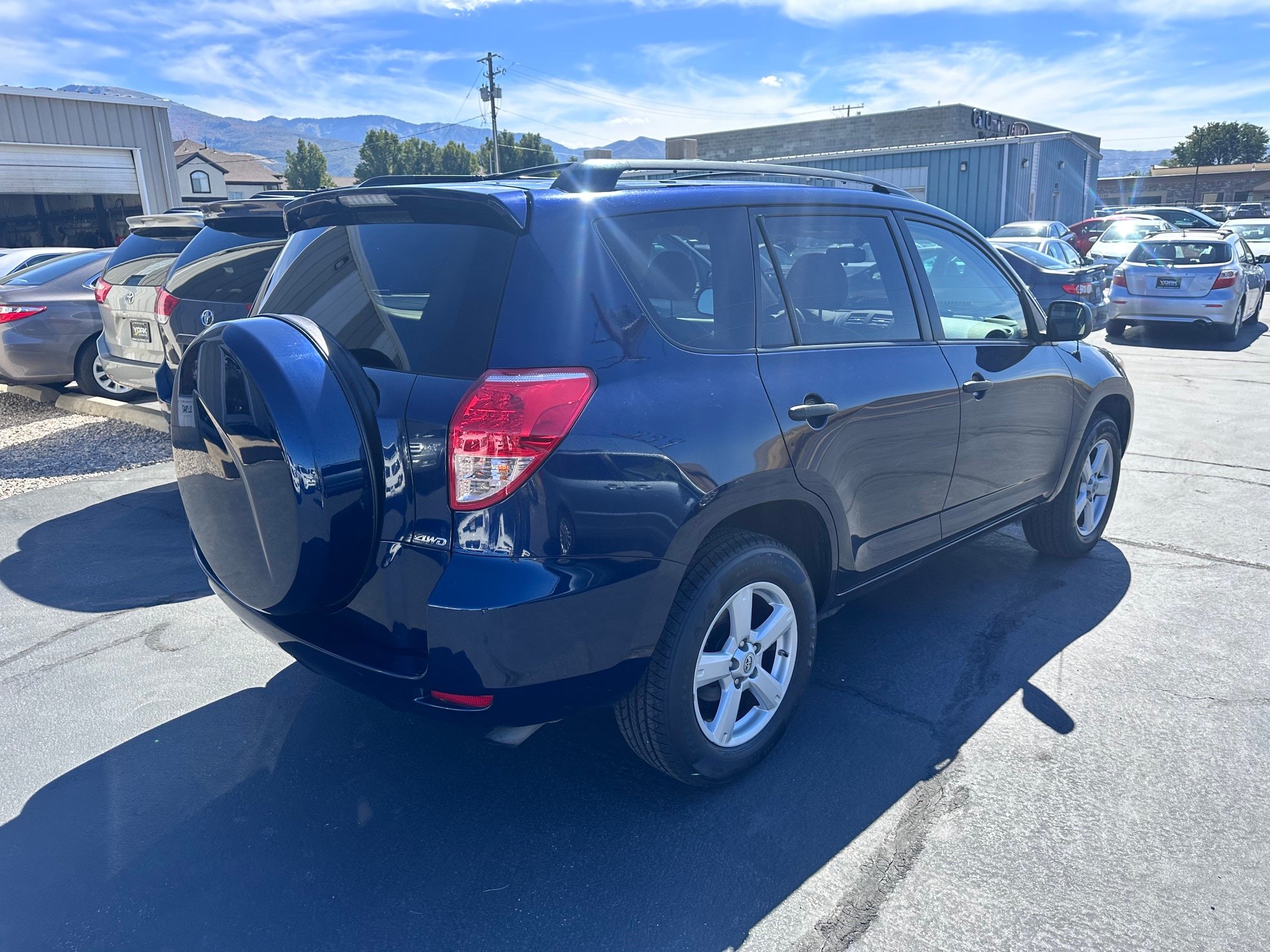 Used 2007 Toyota RAV4 4WD image 3