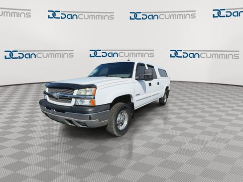 Used 2004 Chevrolet Silverado 2500 LT w/ Skid Plate Package AWD/4WD image 4