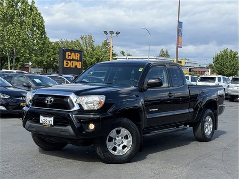 Used 2013 Toyota Tacoma PreRunner w/ SR5 Pkg RWD image 15