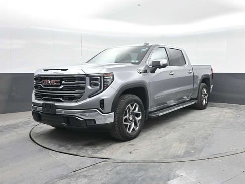 Used 2024 GMC Sierra 1500 SLT w/ SLT Premium Plus Package AWD/4WD image 5