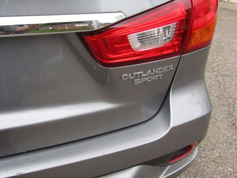 Used 2018 Mitsubishi Outlander Sport LE AWD/4WD image 9