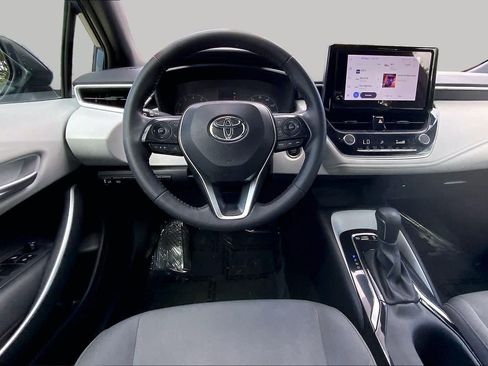 Used 2024 Toyota Corolla SE FWD image 6