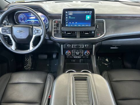 Used 2023 Chevrolet Tahoe Z71 w/ Z71 Off-Road Package AWD/4WD image 16