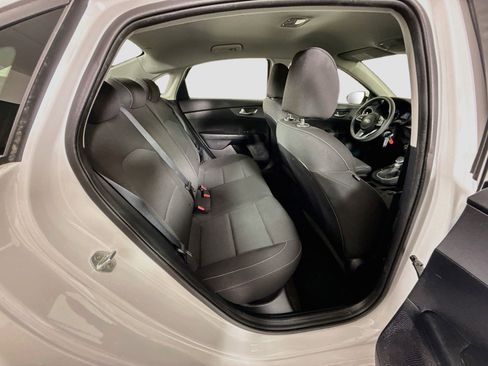 Used 2019 Kia Forte LXS FWD image 26