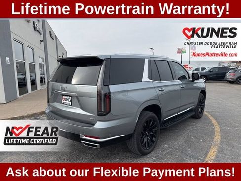 Used 2025 Cadillac Escalade Premium Luxury AWD/4WD image 11