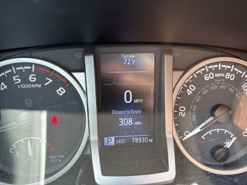 Used 2021 Toyota Tacoma SR5 image 13