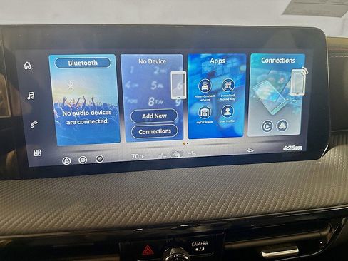 New 2026 Nissan Kicks SR w/ Cold Weather Package AWD/4WD image 14