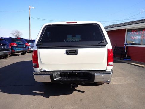 Used 2009 GMC Sierra 1500 SLT w/ White Diamond Edition image 5