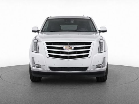 Used 2020 Cadillac Escalade Luxury AWD/4WD image 5