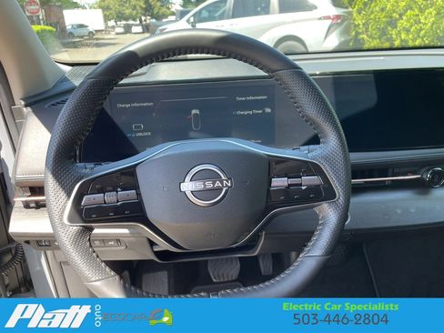 Used 2023 Nissan Ariya AWD image 35