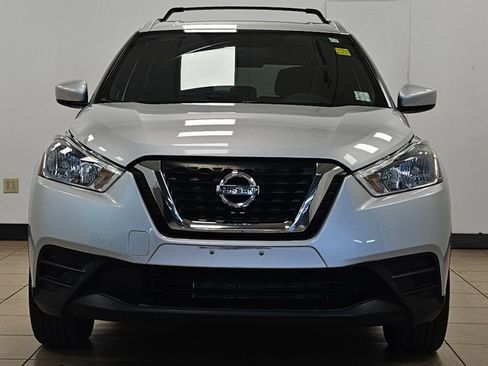 Used 2018 Nissan Kicks SV w/ Exterior Package image 2
