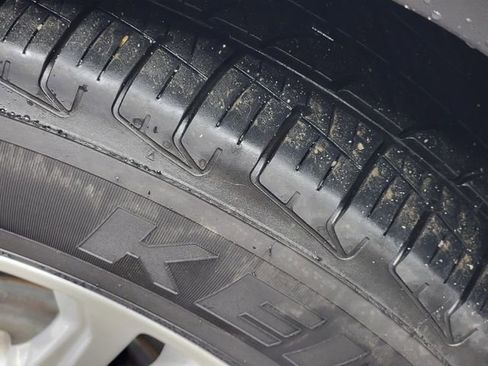 Used 2022 GMC Terrain SLE w/ Driver Convenience Package image 10