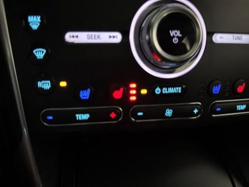 Used 2018 Ford Explorer Sport image 15