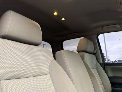 Used 2016 Chevrolet Silverado 1500 4x4 Double Cab image 16