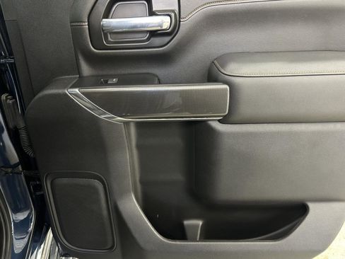 Used 2022 GMC Sierra 3500 AT4 w/ AT4 Premium Plus Package image 24