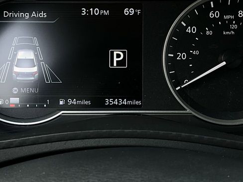 Used 2025 Nissan Versa SV image 34