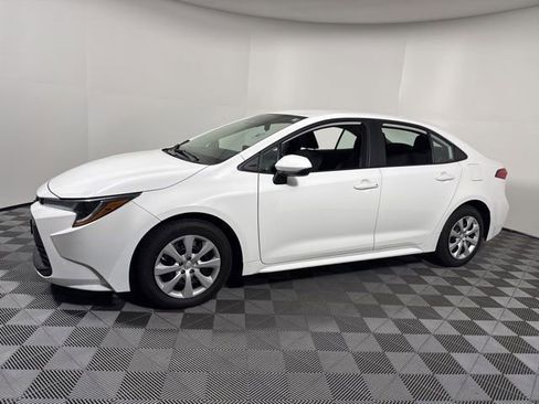 Used 2024 Toyota Corolla LE FWD image 12