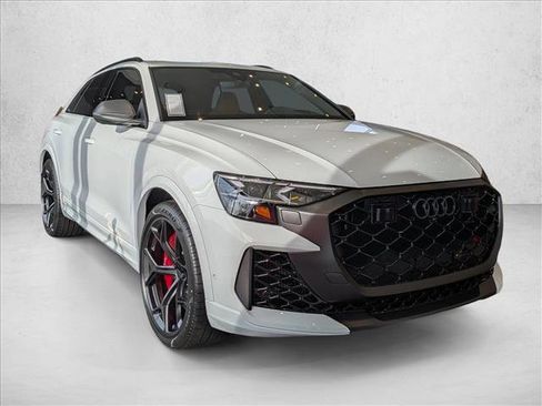 New 2026 Audi RS Q8 performance image 9