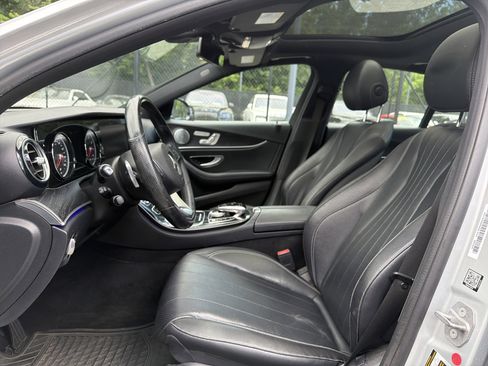 Used 2017 Mercedes-Benz E 300 4MATIC image 15