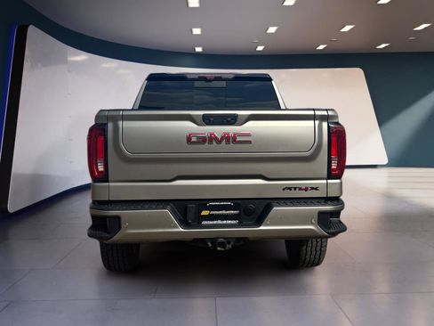 Used 2022 GMC Sierra 1500 AT4X image 4
