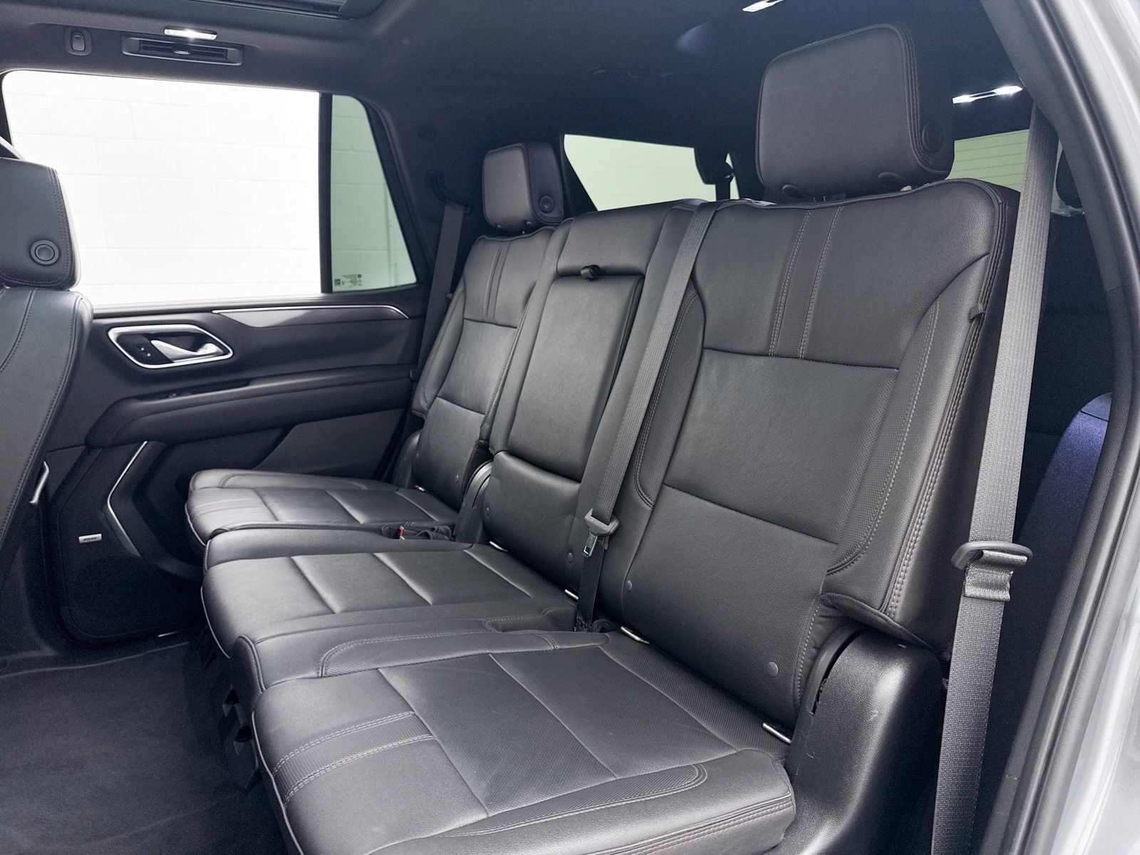 Used 2021 Chevrolet Tahoe RST AWD/4WD image 32