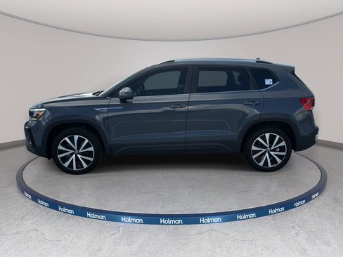 Used 2023 Volkswagen Taos SE FWD image 9