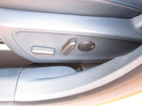 Used 2023 Ford Maverick Lariat w/ Lariat Luxury Package AWD/4WD image 9