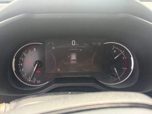 Used 2025 Toyota RAV4 XLE AWD/4WD image 25
