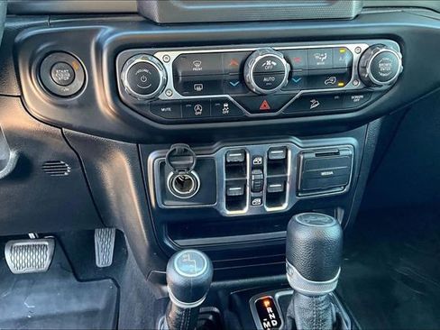 Used 2020 Jeep Wrangler Unlimited Sport AWD/4WD image 25