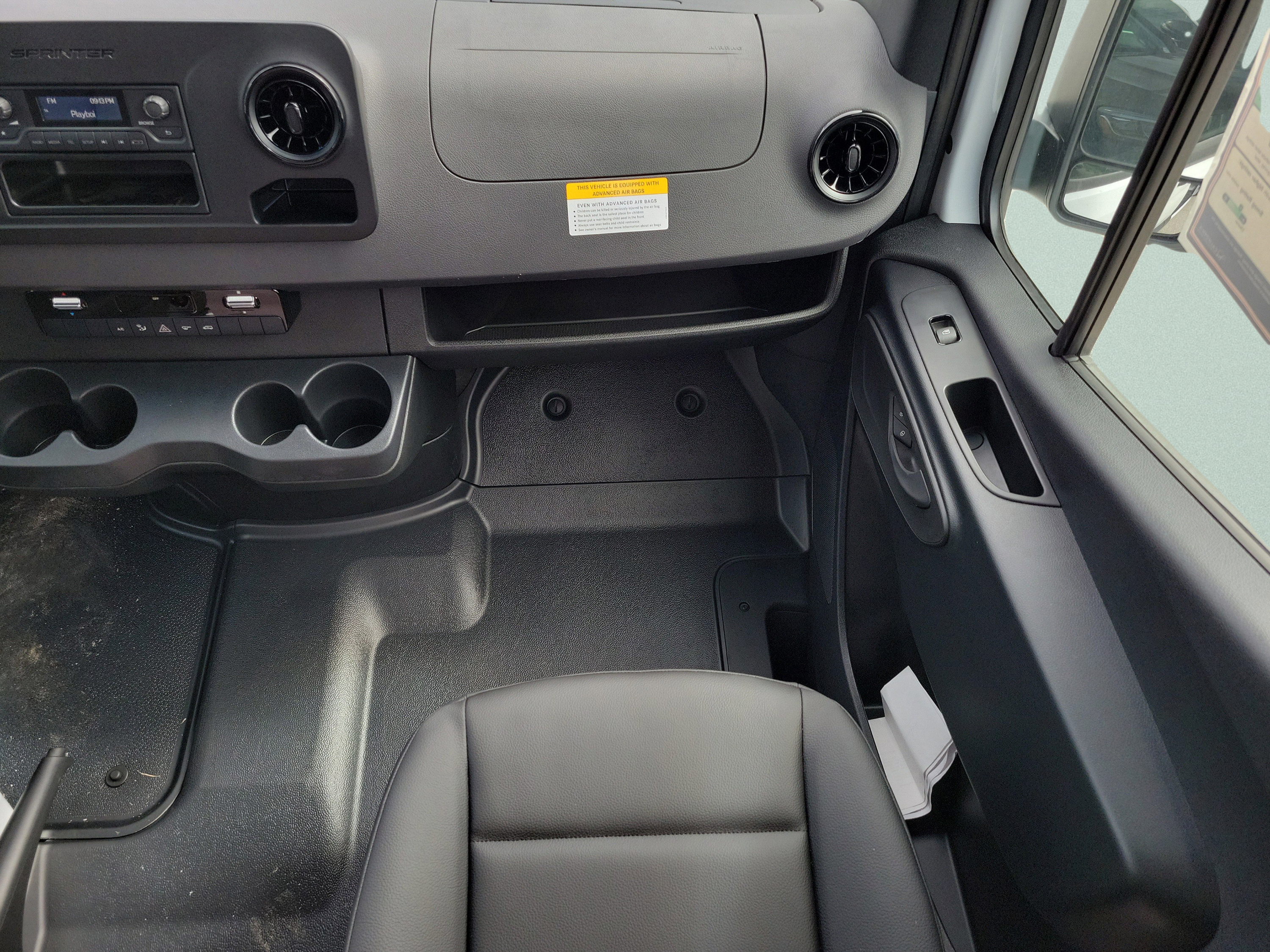 Used 2026 Mercedes-Benz Sprinter 3500 image 9