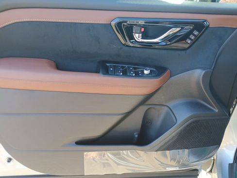 New 2026 Subaru Forester Touring image 8