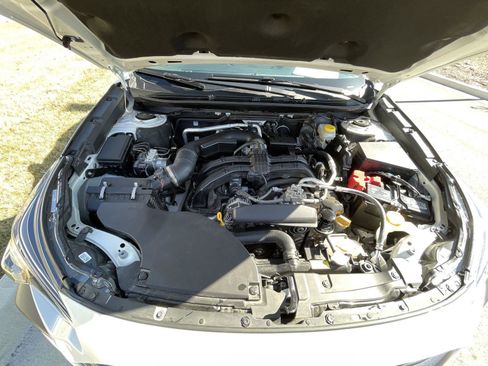 Used 2024 Subaru Outback Limited image 2