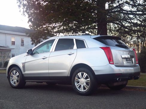 Used 2014 Cadillac SRX Luxury w/ Driver Awareness Package image 3