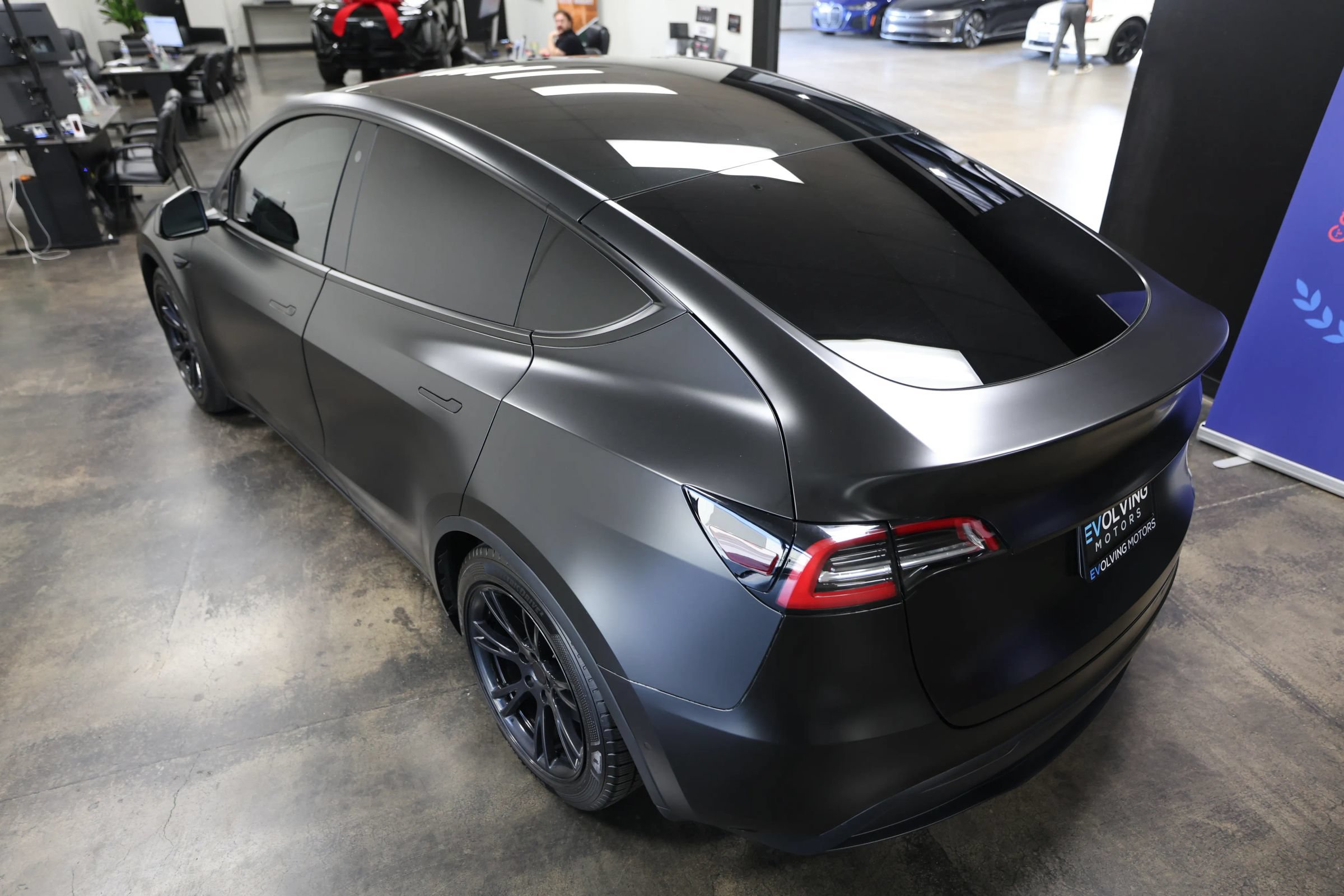 Used 2021 Tesla Model Y Long Range AWD/4WD image 13