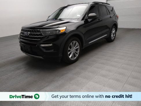 Used 2021 Ford Explorer XLT w/ Equipment Group 202A RWD image 1
