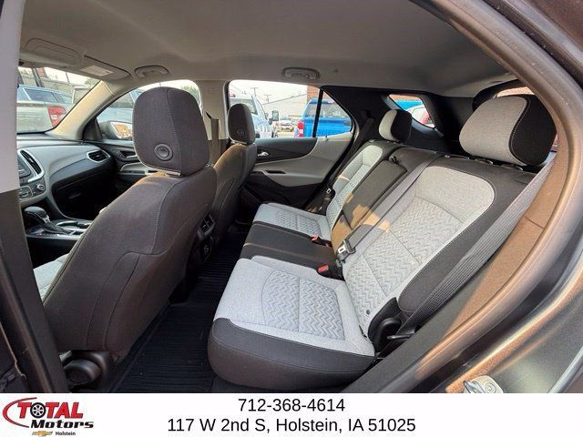 Used 2022 Chevrolet Equinox LS AWD/4WD image 11